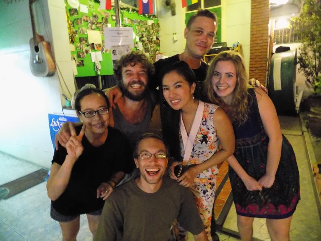 The Oasis Hostel (Adults Only) Bangkok Exterior photo