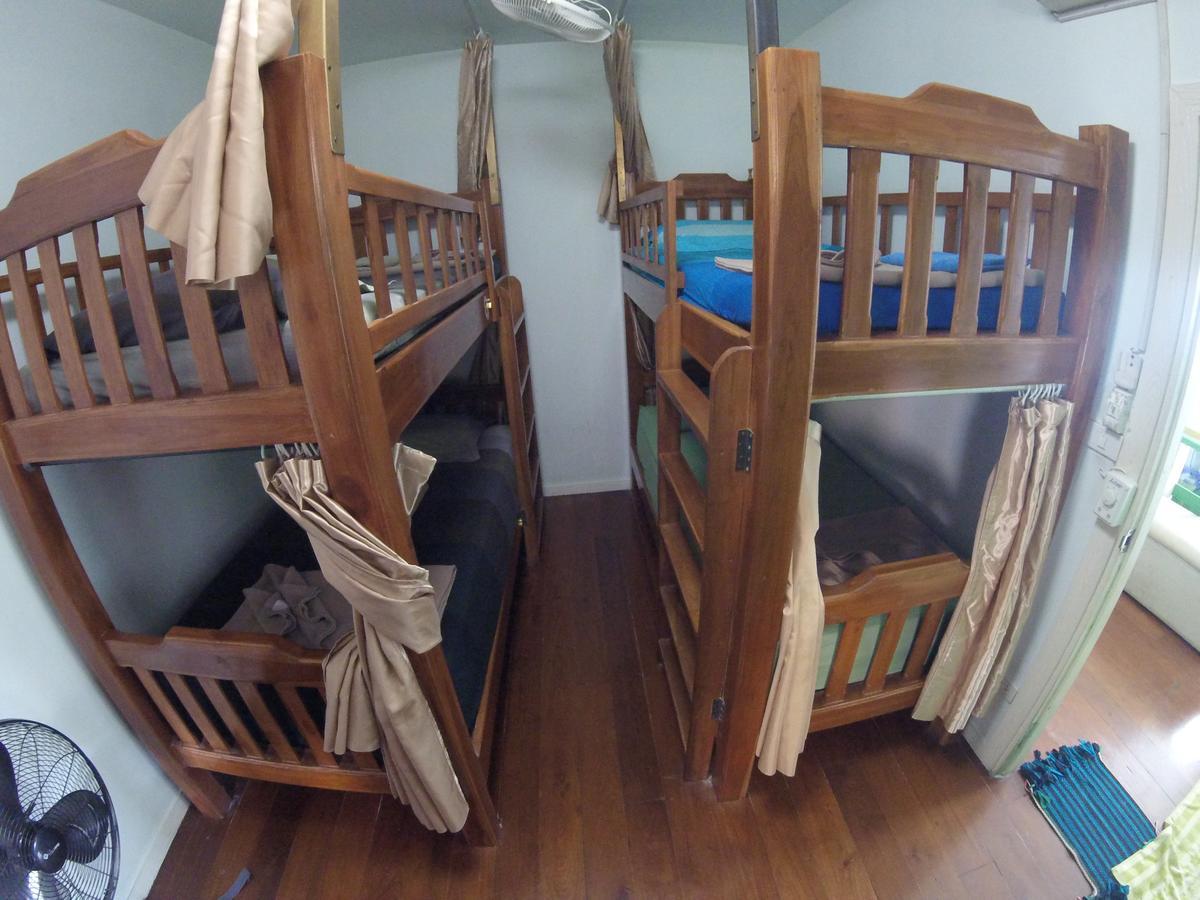 The Oasis Hostel (Adults Only) Bangkok Exterior photo